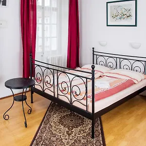 Charles Bridge Bed & Breakfast